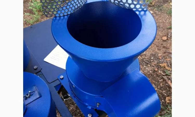 Универсальный измельчитель 4 в 1 - траворезка соломорезка, овощерезка, зернодробилка - фото № 5