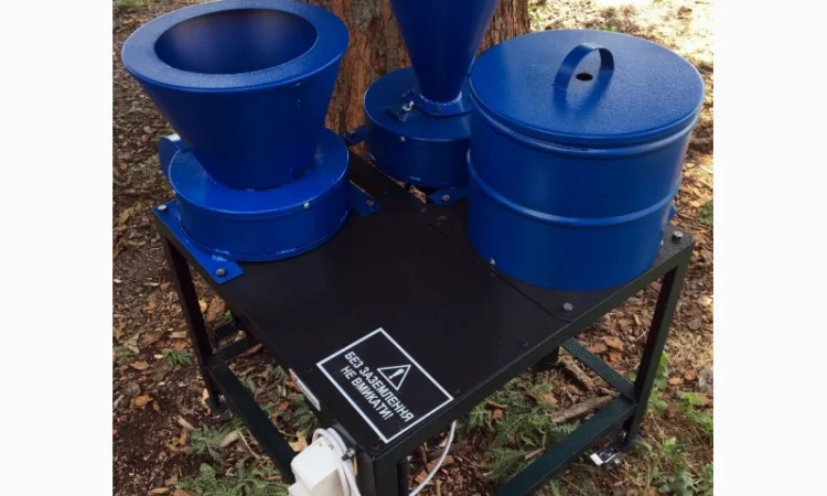 Универсальный измельчитель 4 в 1 - траворезка соломорезка, овощерезка, зернодробилка - фото № 12