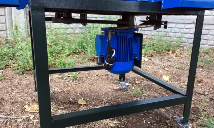 Универсальный измельчитель 4 в 1 - траворезка соломорезка, овощерезка, зернодробилка - фото № 15