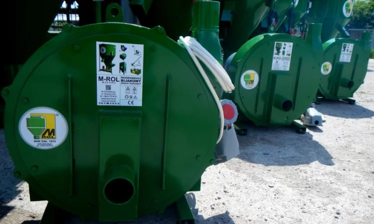 Зернодробилка дку, молотковая зернодробилка, 1500кг/час от Польского производителя M Rol - фото № 1