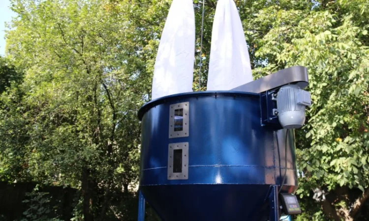 Смеситель комбикорма и зерна 1000кг._Биоэкопром - фото № 3