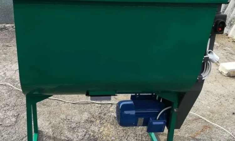 Горизонтальный смеситель для кормов - фото № 2