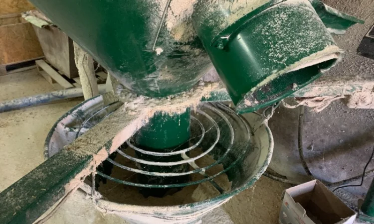 Продам комбікормовий завод, об’єм бункера 2200 кг - фото № 3