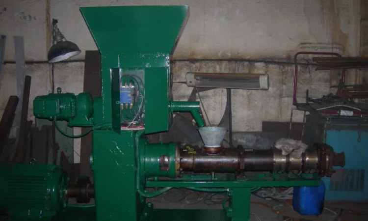 Маслопресс-экструдер ДМЗ. Пресс для отжима СОИ - фото № 7