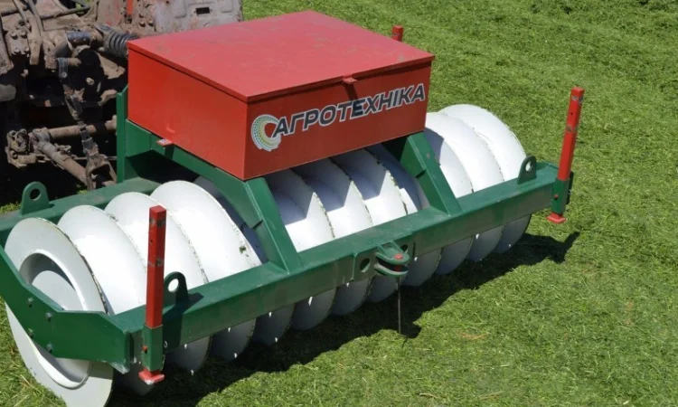 Каток для уплотнения силосных масс - фото № 3