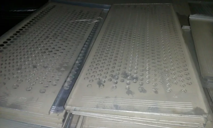 Решета, молотки к зернодробилкам, элеваторное оборудование - фото № 1