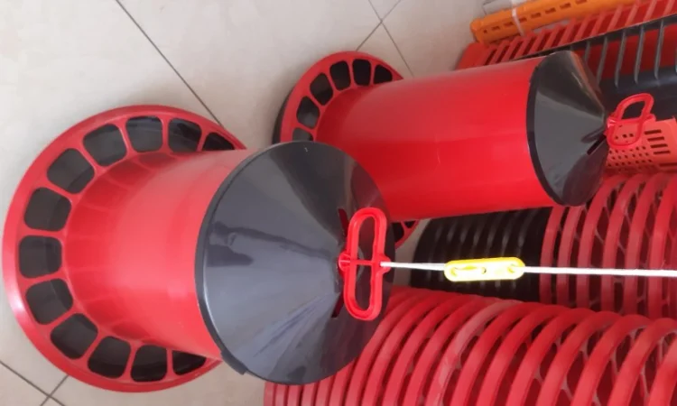 Кормушки для птицы, системы кормления, силоса - фото № 3