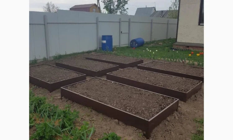 Висока насипна грядка, тепла клумба, мінігород, мінігазон - фото № 5