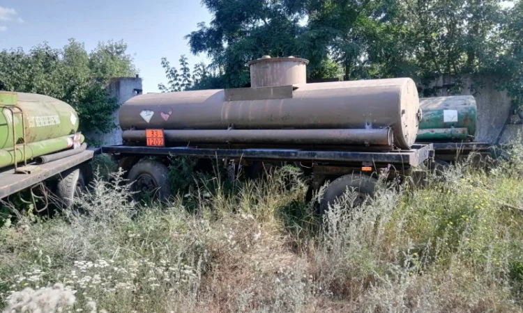 Емкость металлическая б/у Резервуар для хранения воды или гсм. Ресивер воздушный - фото № 7