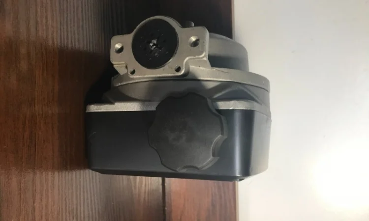 Счетчик механический для перекачки дизельного топлива на 4 отделения - фото № 5