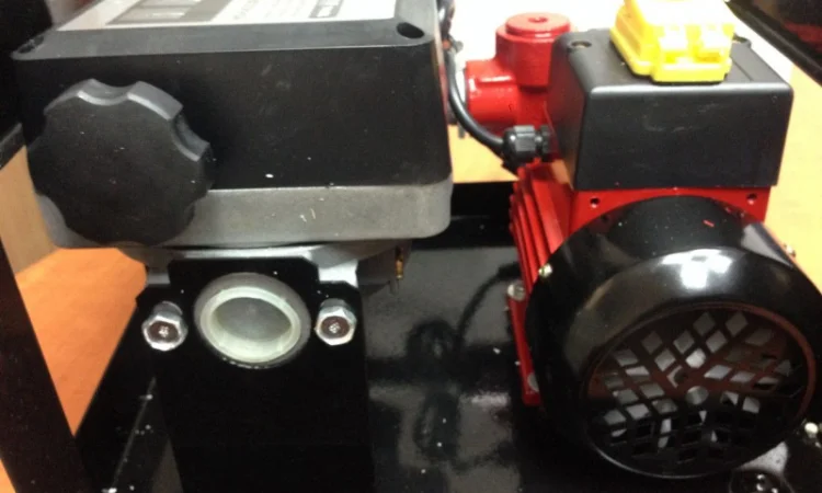 Заправочные станции, мини АЗС для перекачки ДТ 220 Вт с механическим счетчиком Geko Max - фото № 6