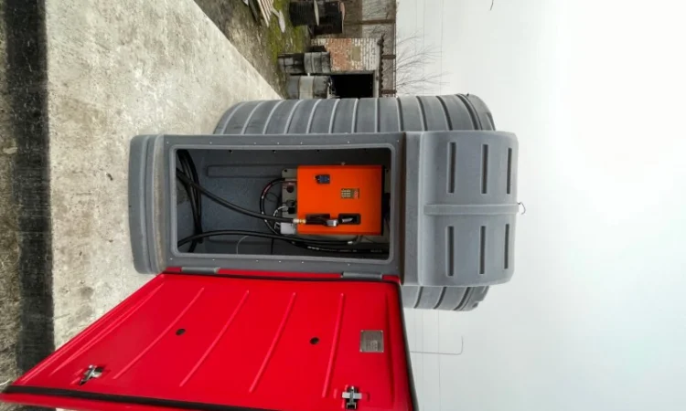 Мобильная мини АЗС Swimer 10000 л резервуар емкость для дизельного топлива, ДТ, ГСМ - фото № 7