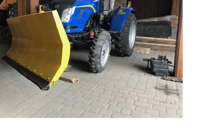 Отвал снегоуборочный на китайский трактор Donfeng-244 - фото № 1