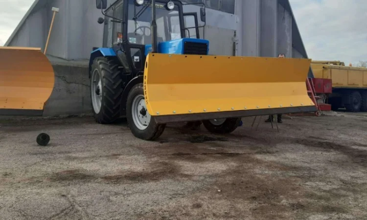 Снігоприбиральні відвали для тракторів, автомобілів та міні тракторів - фото № 1