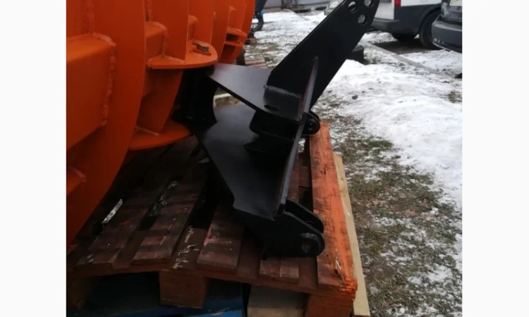 Отвал снегоуборочный на импортный трактор - фото № 5