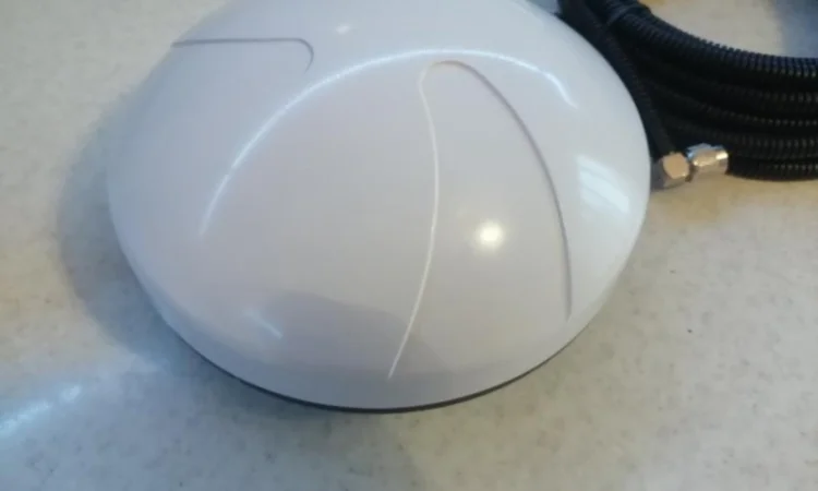 Антенна двухчастотная L1 L2 + платний сигнал Claas A50 агро навигатор S7 S10 - фото № 8