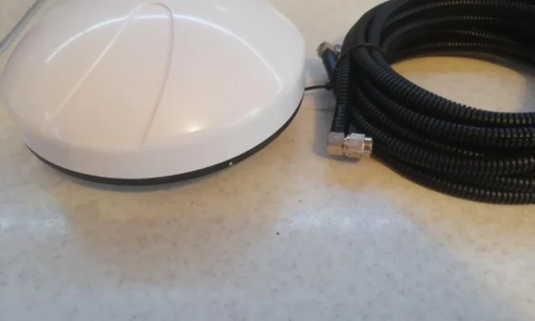 Антенна двухчастотная L1 L2 + платний сигнал Claas A50 агро навигатор S7 S10 - фото № 9