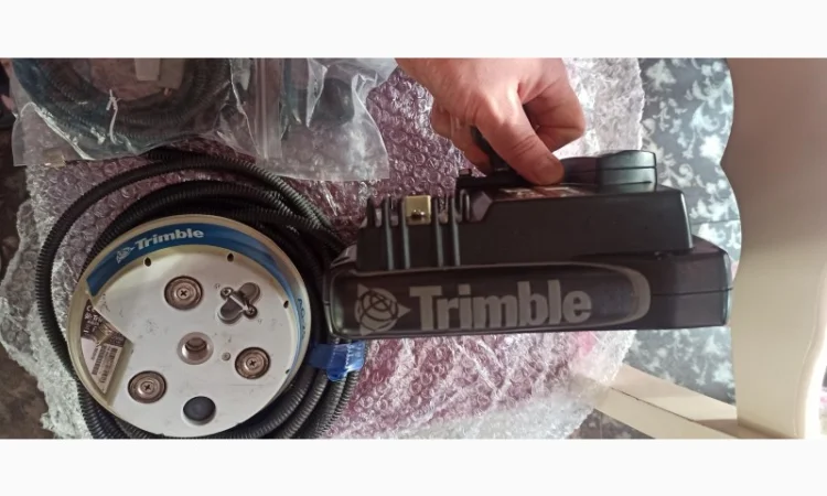 Система параллельного вождения(агро курсоуказатель) Trimble CFX-750 CenterPoint RTX - фото № 4