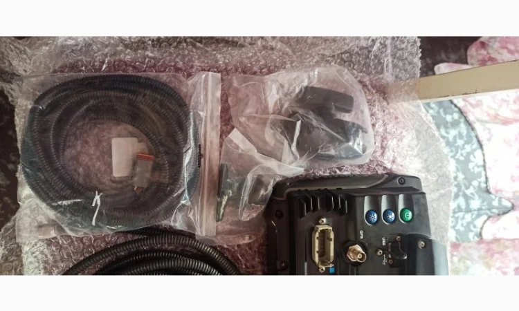 Система параллельного вождения(агро курсоуказатель) Trimble CFX-750 CenterPoint RTX - фото № 5