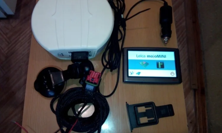 Куплю б/у или не рабочую навигацию(агро курсоуказатель) GPS Leica mojoMINI и Trimble 250 - фото № 4