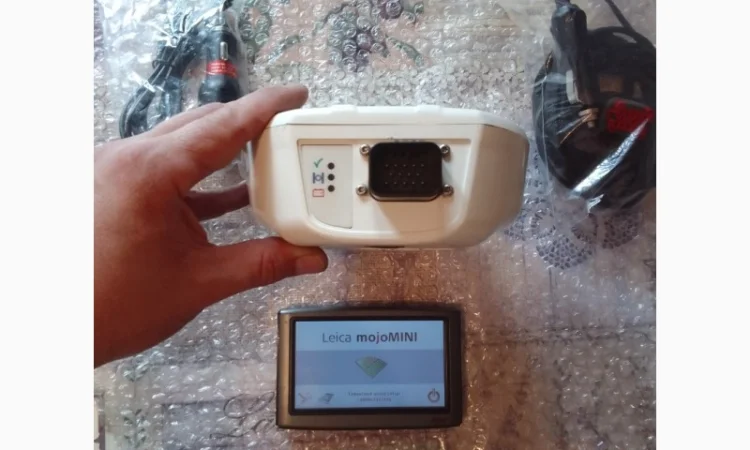 Cистема параллельного вождения(агро курсоуказатель, навигатор для трактора) Leica mojoMINI - фото № 3