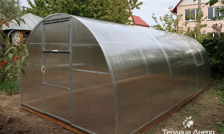 Дачные теплицы под пленку и поликарбонат - фото № 1