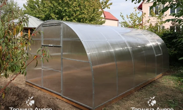 Дачные теплицы под пленку и поликарбонат - фото № 5