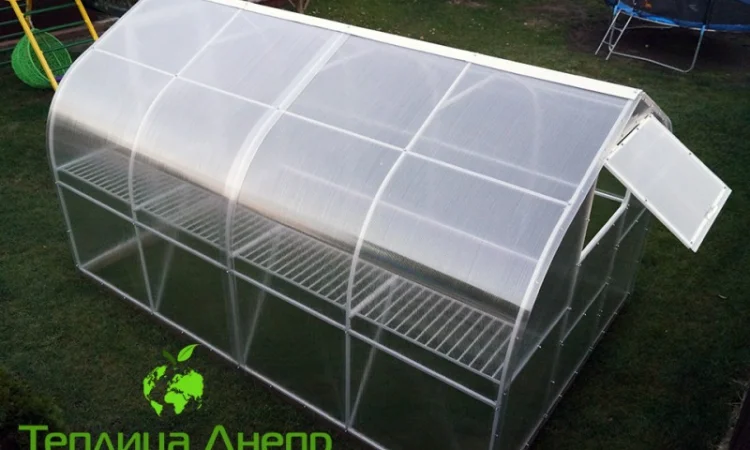 Двускатная теплица «Акцент» с поликарбонатом - фото № 7