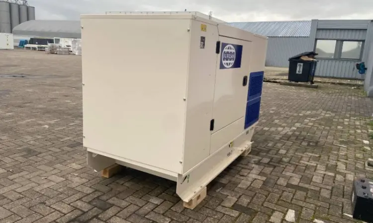 Дизельный генератор FG Wilson P88-3 - Perkins - 88 kVA 2022 г - фото № 6