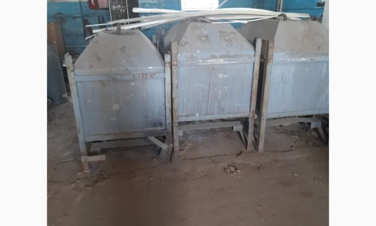 Продам БАК нержавейка пищевая около 0, 35м3. Сврху крышка, внизу кран для слива - фото № 2