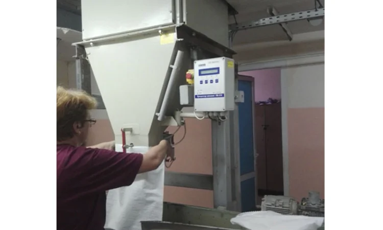 Дозатор з проміжним бункером СВЕДА ДВС-301-50-1ПБ - фото № 6