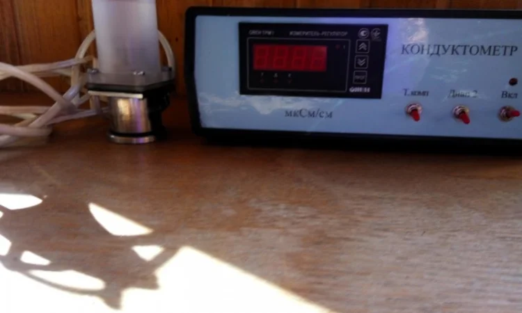 Кондуктометр ИПП- М лабораторный переносной - фото № 1