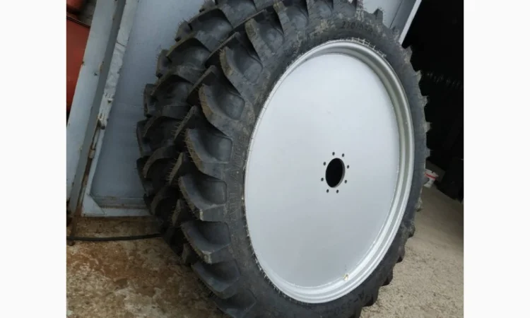 Колесные диски для трактора (DW23Bx42 для NH, Case (с упорами под противовес) 20мм - фото № 1