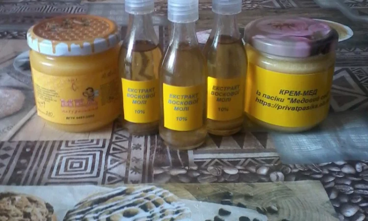 Воскова міль - фото № 2