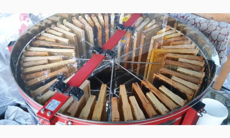 Медогонка нержавійка Łysoń на 56 рамок - фото № 1