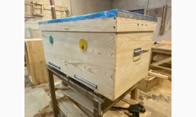 Улей-лежак на 24 рамки «под ключ» – готовый к работе - фото № 3