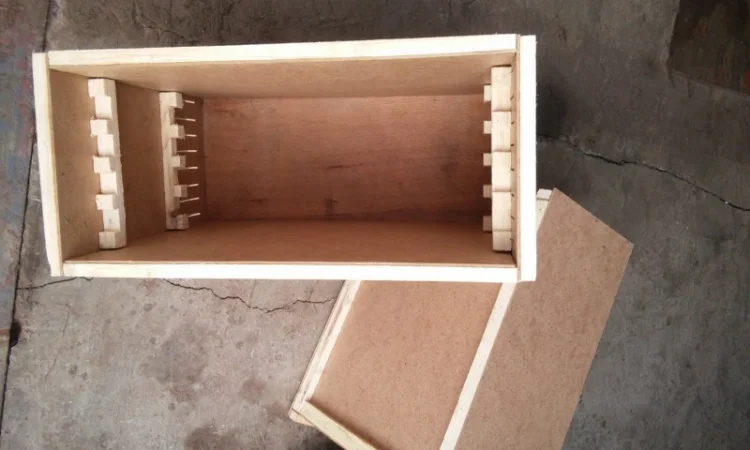 Продам ясщики для перевозки пчел на 4 рамки - фото № 1