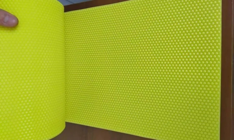 Матриця для виготовлення вощини / Матрица для изготовления вощины в домашних условиях - фото № 4