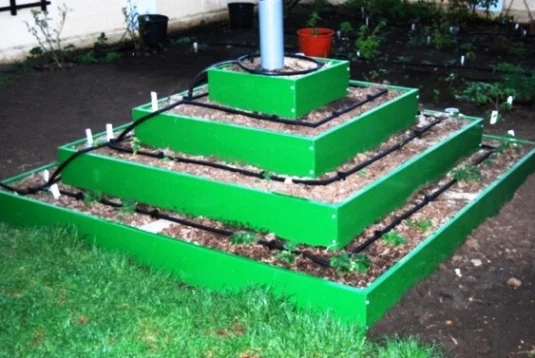 Пирамида под клубнику 4х ярусная - фото № 1