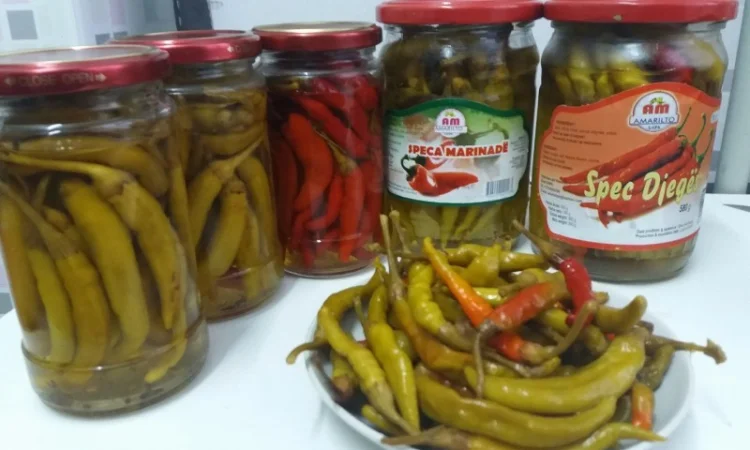 Продам перець гострий "пеперончино" маринований, виробництва Албанія - фото № 1