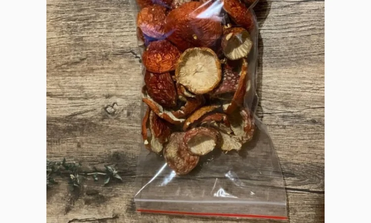 Сушений мухомор 1-й сорт, фасовка від 50 г - фото № 1