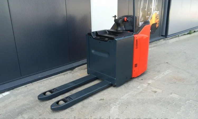 Электротележка LINDE T 20 SP 2012 вантажопідйомність 2000 - фото № 4