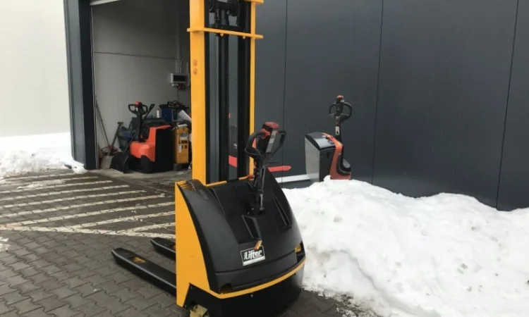 Штабелер электрический поводковый LIFTER 1, 2т 3, 5м - фото № 5