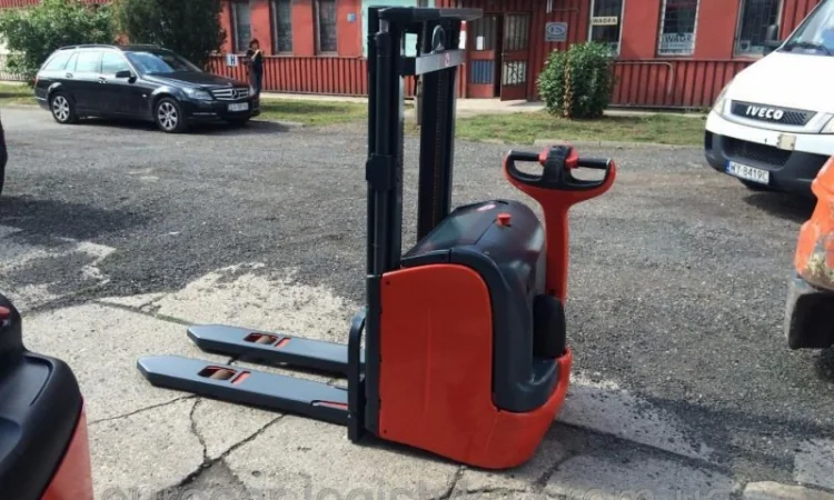 Штабелер электрический LINDE L14 1, 4т 1, 9м - фото № 1