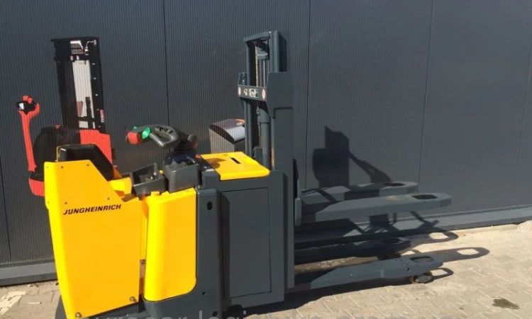 Электрический Штабелер JUNGHEINRICH 1т 3210м 2009р-ака - фото № 6