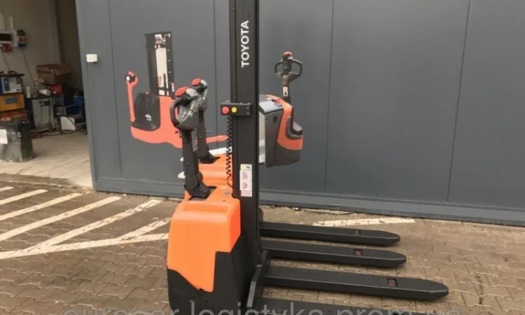 Штабелер електричний самохідний Toyota BT sp 10 160см-висота підйому - фото № 4