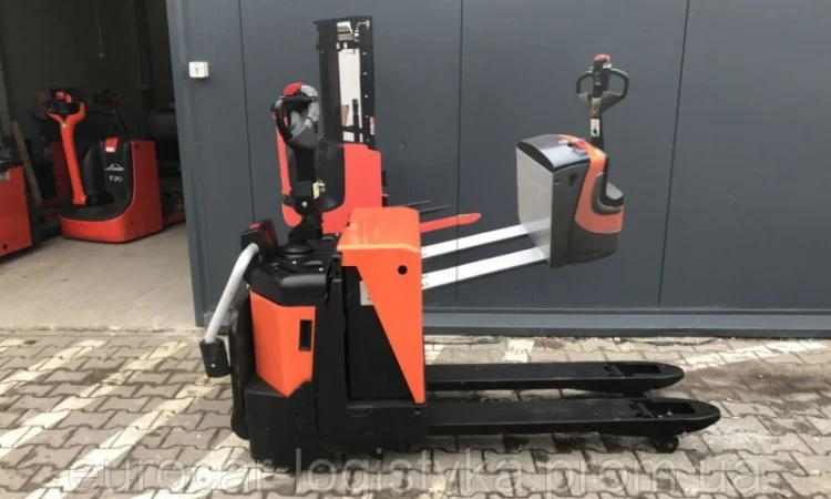 Электротележка TOYOTA BT LPE 2т 2013 батарея грудень - фото № 2