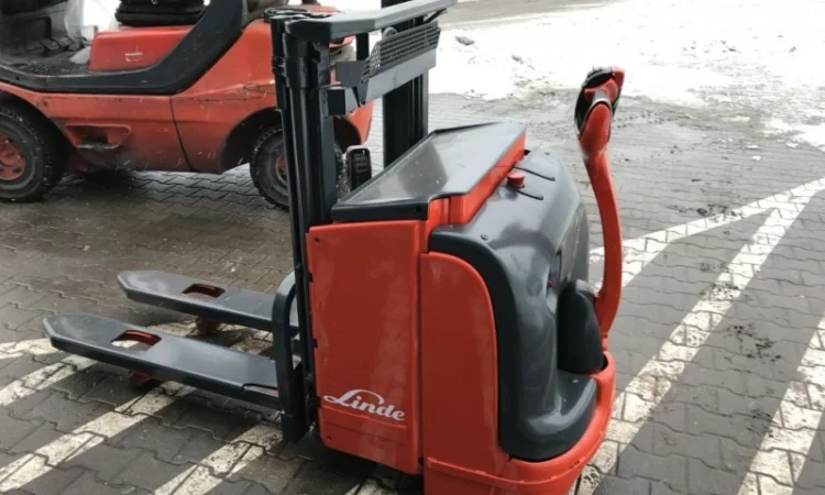 Штабелер електричний LINDE L14 1, 4т 1.5м-висота підйому - фото № 4