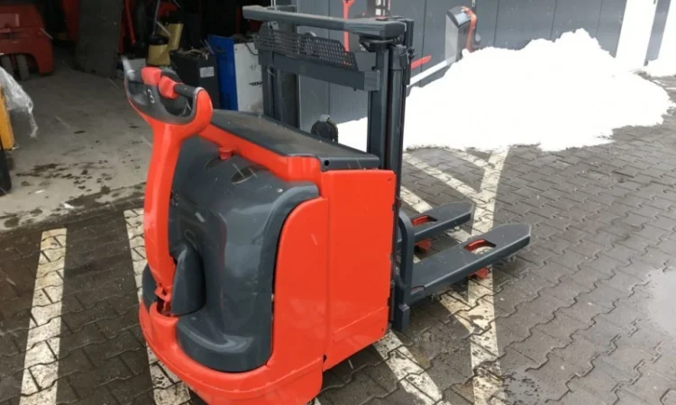 Штабелер електричний LINDE L14 1, 4т 1.5м-висота підйому - фото № 7