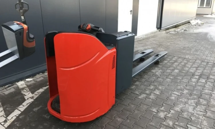 Электротележка самоходная LINDE T 20 SP 2012 2т. довгі вила - фото № 5